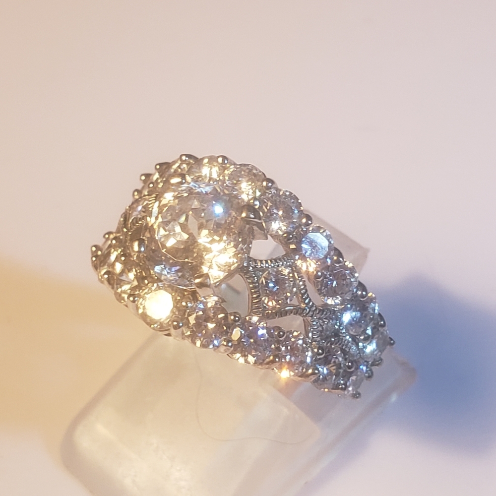 Host Pick 💫 Stunning  EstateTacori Absolute Ring - Picture 7 of 7